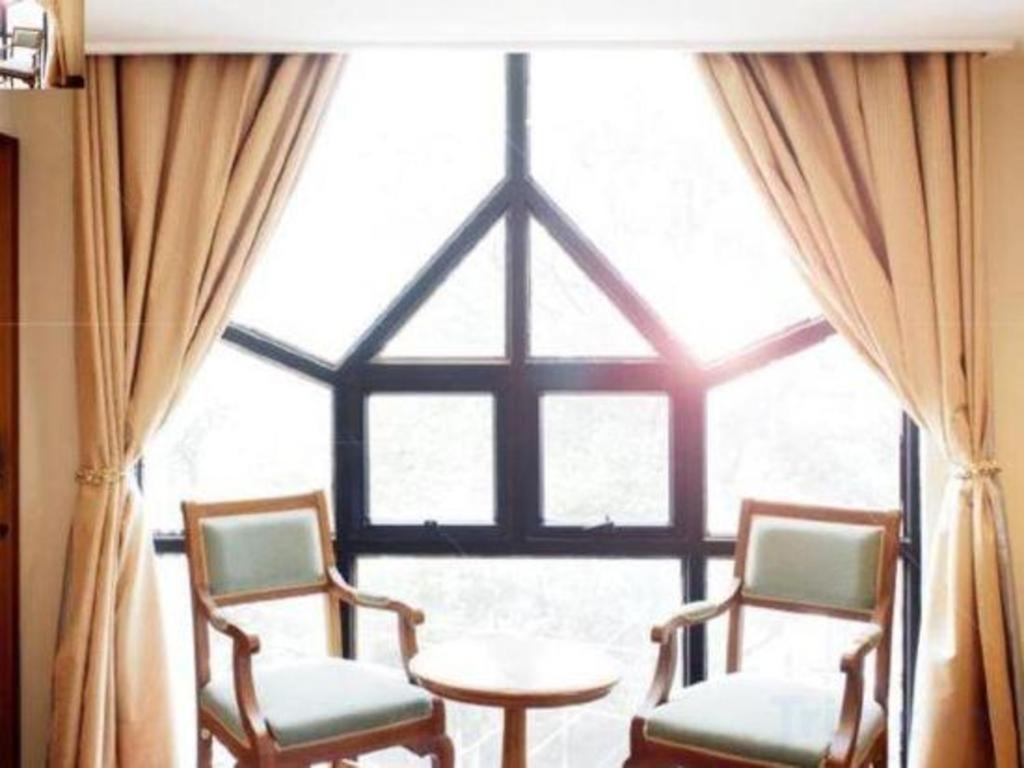 סקון נקהון Nh Elegant Hotel מראה חיצוני תמונה