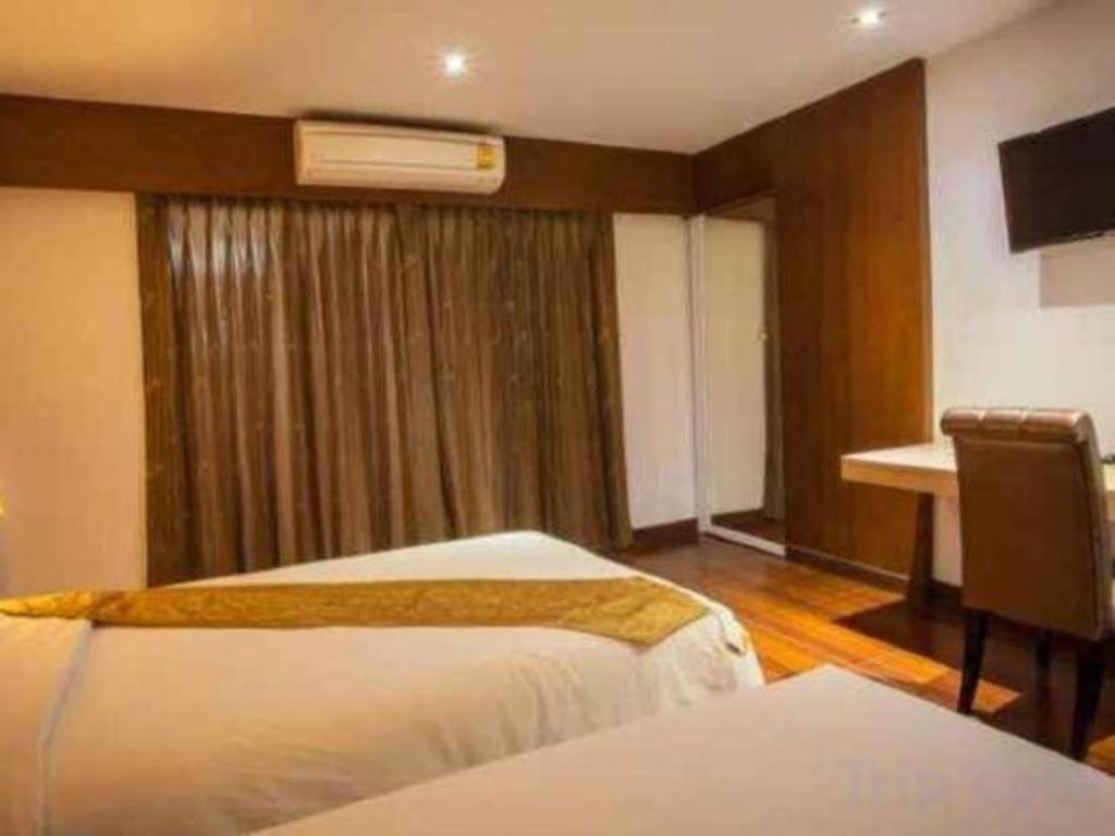 סקון נקהון Nh Elegant Hotel מראה חיצוני תמונה