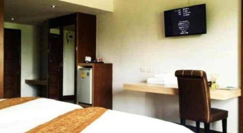 סקון נקהון Nh Elegant Hotel מראה חיצוני תמונה